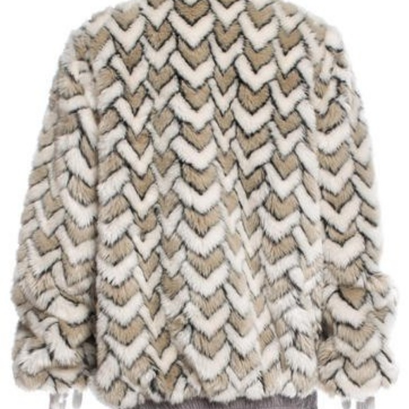 Marc by Marc Jacobs Faux Fur coat - Picture 3 of 5